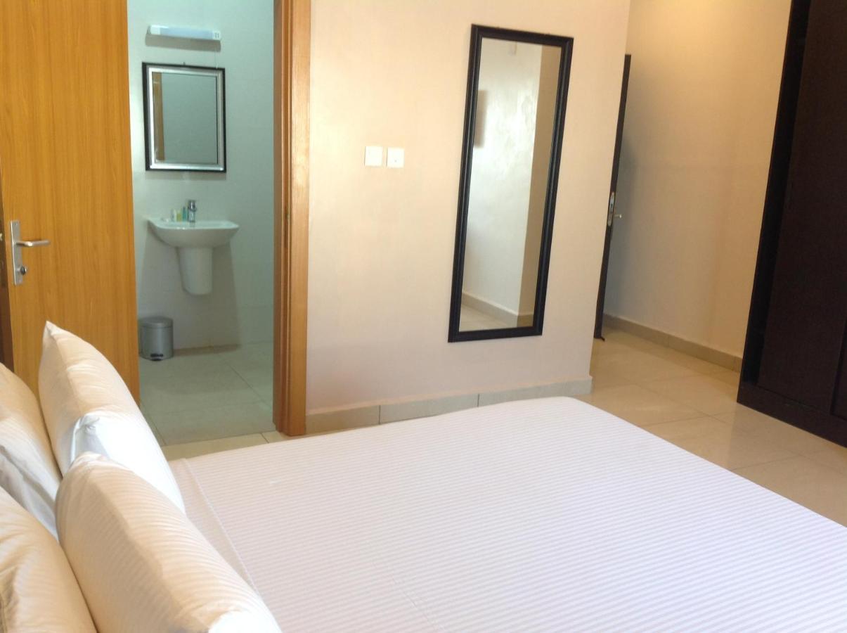 Adis Hotels Prime Ибадан Экстерьер фото
