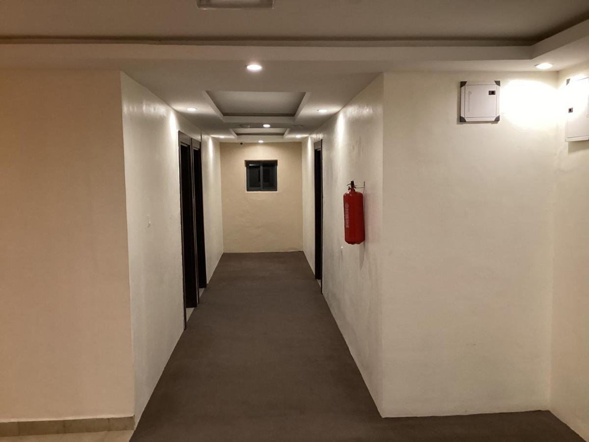 Adis Hotels Prime Ибадан Экстерьер фото