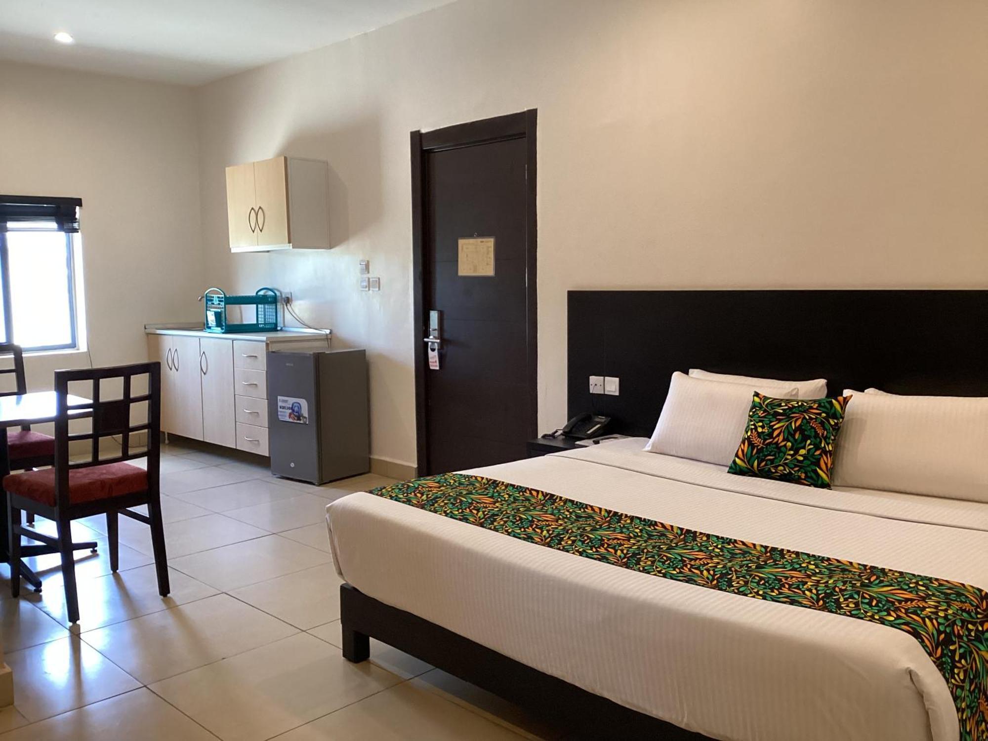 Adis Hotels Prime Ибадан Экстерьер фото