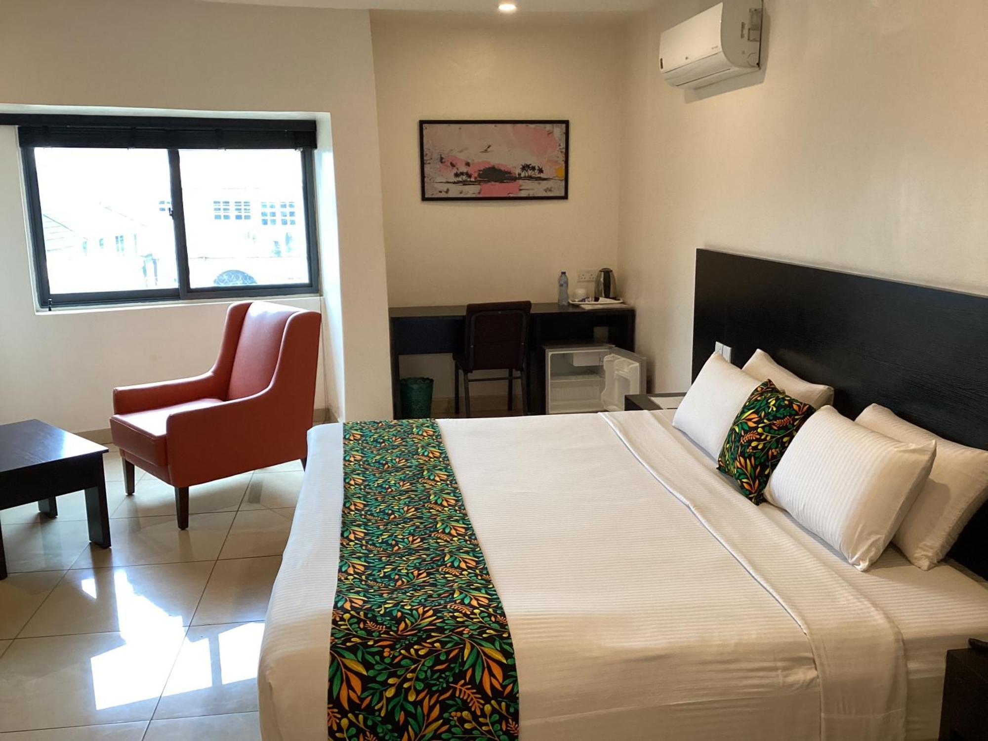 Adis Hotels Prime Ибадан Экстерьер фото